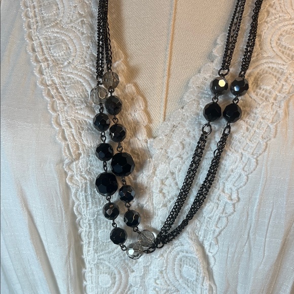 Elegant Black and Silver Beaded Necklace - Picture 3 of 7